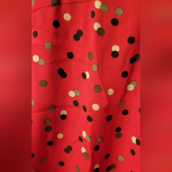 Maurices Red w Polka Dot 3x Top - Picture 3 of 6